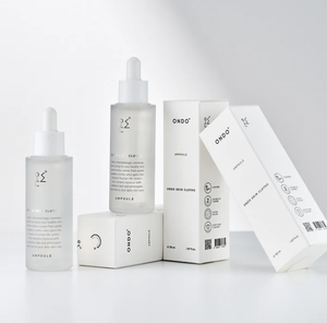 Ampolla Facial Vegana Clotho para la Piel, Hidratante, Blanqueadora, Iluminadora, Antiarrugas, con Niacinamida y Ácido Hialurónico - Product Image 3