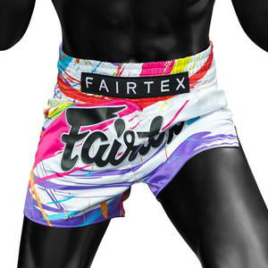 Pantalones Cortos de Alto Rendimiento para MMA y Muay Thai Fairtex, con Logotipo Frontal OEM, Sublimación Fairtex, Corte Lateral - Product Image 1