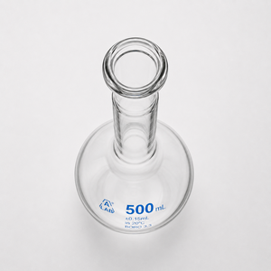 Fiole volumétrique en verre borosilicate de classe A de 500 ml avec bouchon en PE pour la mesure chimique en laboratoire - Product Image 4