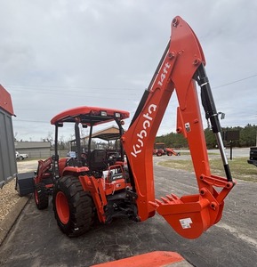 รถแทรกเตอร์ Kubota BX23S ขับเคลื่อน 4 ล้อ พร้อมรถตักดินหน้าและหลัง รถแทรกเตอร์อเนกประสงค์ขนาดกะทัดรัดสำหรับงานในไร่นาและสวน - Product Image 4