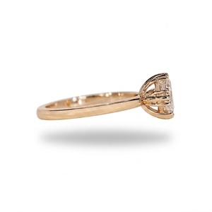 Elegante Anillo de Compromiso Solitario de Platino 950 con Corte Asscher de 1 Quilate, Color E, VS1, Diamante Cultivado en Laboratorio, Regalo de Aniversario - Product Image 4