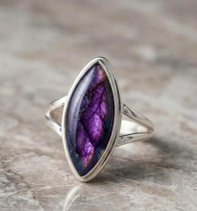 Bague Unisexe Classique en Argent Sterling 925 avec Sertissage Clos en Labradorite Violette Naturelle, Faite à la Main, Cadeau de Fiançailles, Bague Tendance - Product Image 5