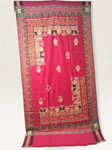 Chal de Pashmina Multicolor con Patrón Paisley Vertical y Diseño Tejido Tradicional para un Look de Lujo en Invierno - Product Image 5