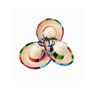Chapeau de paille mexicain fait main, favori des clients, idéal pour les fêtes, les festivals culturels, la photographie événementielle et la décoration. - Product Image 1