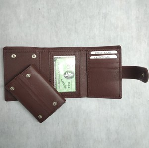 Carteras de Cuero Genuino con Logotipo Personalizado, Precios al por Mayor, Promocionales, con Monedero para Tarjetas y Monedas, con Protección RFID, Cierre de Botón y Cremallera para Hombre - Product Image 4
