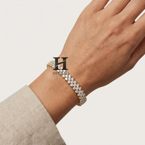 กำไลข้อมือเพชรเทนนิสทองคำขาว 14K หรูหรา ประดับเพชรหลายแถว VVS EF ทรงกลมเจียระไนแบบบริลเลียนท์ เพชรเลี้ยงในห้องปฏิบัติการ สำหรับผู้หญิง - Product Image 2