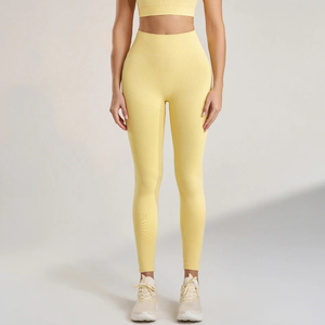Leggings de yoga jaunes unis à taille haute et longueur intégrale de la marque Run Apparel, sans coutures, avec taille élastique et extensibilité quadridirectionnelle - Product Image 1