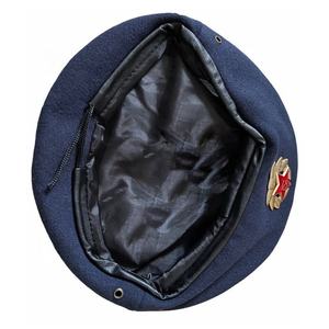 Béret en laine grise avec emblème de loup en relief, unisexe, décontracté, en pure laine, qualité supérieure, logo personnalisé, classique, pour l'extérieur - Product Image 6