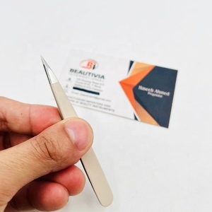 Pinzas para Cejas Beige Puntiagudas de Acero Inoxidable Ecológicas, Marca Privada OEM, para Recortar y Dar Forma - Product Image 5