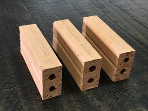 อิฐดินเผาสีแดงเกรดดี ราคาถูกที่สุดจากเวียดนาม - อิฐดินธรรมชาติ - สำหรับบุผนังภายนอก - Product Image 3