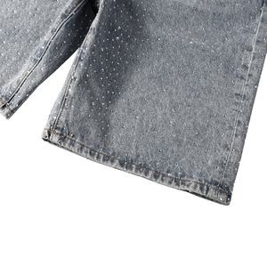 Shorts en jean délavé de haute qualité pour homme, coupe décontractée, avec boutons et strass - Product Image 2
