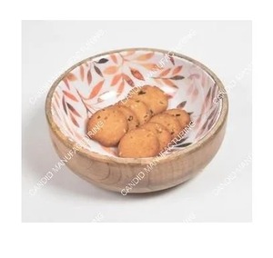 Tazón de Madera Ecológico Hecho a Mano para Ensaladas y Servir, Diseño Cuadrado para Fiestas y Cenas en Casa - Product Image 4