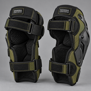 Genouillères réglables Manwa Leathers avec protection rigide, respirantes et offrant un soutien optimal. - Product Image 6