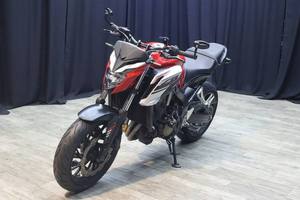 มอเตอร์ไซค์รุ่น CB650R ABS ปี 2026 ขนาด 650 ซีซี สำหรับผู้ใหญ่ พร้อมระบบ EFI, ABS, ระบบเปลี่ยนเกียร์แบบ Quick Shift และคุณสมบัติแบบ Naked Sport ระดับพรีเมียม - Product Image 1