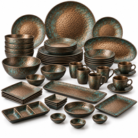 Service de vaisselle en mélamine martelée marron turquoise avec bols, plateaux ovales, mugs et assiettes décoratives pour la restauration