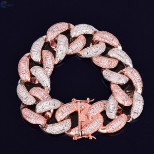 Bracelet cubain bicolore serti de diamants, style hip-hop de luxe, personnalisé avec diamants de laboratoire taille baguette, style rappeur - Product Image 5