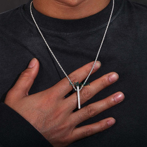 Colgante Minimalista de Plata 925 y Oro Sólido de 18K con Letra y Moissanita, Chapado en Oro Rosa, Joyería Unisex para Uso Diario - Product Image 2
