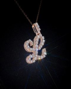 Colgante con Letra L en Oro Rosa y Diamantes, Corte Brillante Redondo, Diamantes Naturales, Estilo Lujoso, Unisex, para Uso Diario - Product Image 1