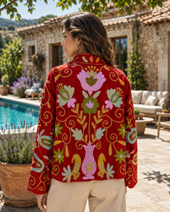 Veste en velours rouge brodée à la main |   Vêtements de créateur bohèmes Suzani floraux - Product Image 2