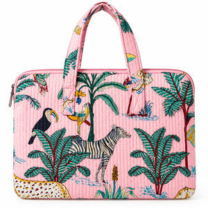 Sac fourre-tout matelassé Kantha fait main pour ordinateur portable, en tissu de coton imprimé, avec pochette rembourrée pour ordinateur portable et fermeture éclair, idéal pour le bureau et les voyages - Product Image 1