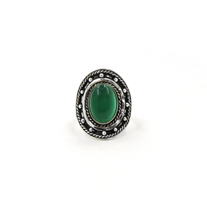 Anillo Bohemio de Ónix Verde Sintético, Hecho a Mano, Geométrico Ovalado de 10x14mm, Chapado en Plata, Anillo Artesanal con Gema, Unisex para Uso Diario - Product Image 4