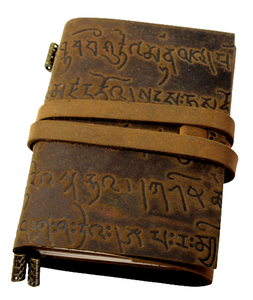 Agenda en cuir de poche avec boucle pour stylo et porte-cartes, motif Bouddha en relief, design exclusif, pour étudiant, type Moleskine - Product Image 1