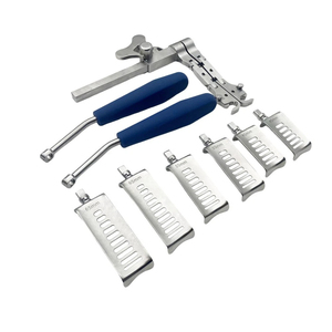 ชุดเครื่องมือผ่าตัดกระดูกสันหลังส่วนคอแบบสแตนเลสสตีลชนิดแยกกระดูกสองข้อแบบแมนนวล พร้อมเครื่องมือถ่างกระดูกสำหรับการผ่าตัดกระดูกสันหลังส่วนคอ ได้รับมาตรฐาน CE ISO - Product Image 2