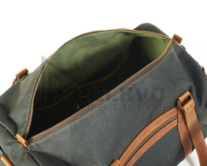 Bolsa de Viaje de Nailon Premium de Gran Capacidad (30-40L) con Múltiples Compartimentos, Herrajes Resistentes, para Hombres y Mujeres, Viajes de Fin de Semana o Pernoctaciones - Product Image 6