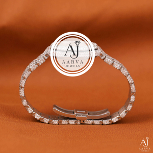 AARVA JEWELS นาฬิกาข้อมือผู้หญิงสุดหรู 30 มม. สแตนเลสสตีล ขอบเพชร อะนาล็อกควอตซ์ พร้อมหน้าปัดคริสตัลแซฟไฟร์ - Product Image 5