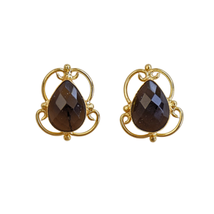 Pendientes de botón de cuarzo ahumado con engaste clásico de bisel, hechos a mano, chapados en oro de 18 quilates, diseño de luna, de Laxmi Jewellers, para boda - Product Image 1