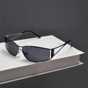 European American Unisex Fashion Metal Sunglasses White UV400 Y2K Spice Girls Personality Luxury - Product Image 3