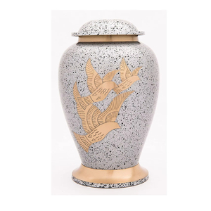 Urne funéraire en métal de style américain pour cendres humaines, adulte, premium, gravée à la main avec un motif floral, en laiton, pour crémation, accessoire funéraire, pot à cendres. - Product Image 6