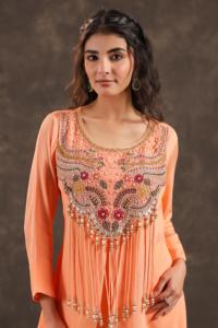 ชุดคุรตีแบบยาวประดับตกแต่งอย่างสวยงาม สีพีชอ่อน - Product Image 4