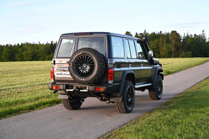 โตโยต้า แลนด์ ครุยเซอร์ GRJ 79DC VX LIM รุ่นปรับโฉม ปี 2025 รถกระบะแบบดับเบิ้ลแค็บ สำหรับงานหนัก ขับเคลื่อน 4 ล้อ เครื่องยนต์ดีเซล สำหรับใช้งานออฟโรด - Product Image 3
