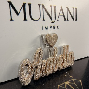 จี้เพชรโมอิสซาไนต์ VVS สุดหรู ชุบทองคำสีกุหลาบ สลักชื่อ Arabella ของขวัญสำหรับงานปาร์ตี้ เหมาะสำหรับสร้อยคอเพชรสุดหรู - Product Image 5