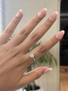 Anillo de Compromiso con Halo Oculto y Diamantes Cultivados en Laboratorio, Corte Redondo, Duradero, 1.20 Quilates, VVS VS EF, Oro Sólido, Regalo de Joyería - Product Image 1