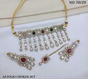 Ensemble de mariée en gros AD Polki : Collier ras-du-cou scintillant en diamant américain avec pampilles et boucles d'oreilles, ensemble ethnique de mariage Mangtika - Product Image 1