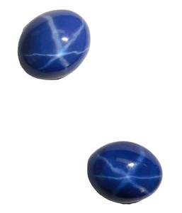 Saphir bleu étoilé ovale 10x12mm 5 carats, cabochon poli créé en laboratoire avec effet étoile à 6 branches pour la fabrication de bijoux - Product Image 1