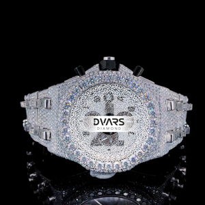 Montre de luxe personnalisée OEM ODM en moissanite et diamant, unisexe, pavé complet de pierres VVS, cadran 48 mm, bracelet 20 mm, mouvement à quartz analogique à aiguilles - Product Image 1