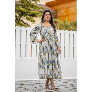 Robe élégante en georgette coupe trapèze, taille empire, imprimé numérique géométrique sur tissu en mousseline - Product Image 6