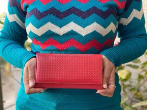 Nuevas y elegantes carteras coloridas únicas de cuero genuino hechas a mano, billetera de cuero reciclado para mujer, monedero multiusos, billeteras para tarjetas RFID - Product Image 4