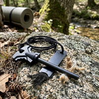 Allume-feu Ferro Rod avec outil multifonction et allumeur à double cœur en acier, allume-feu de survie 2-en-1 avec cordon pour le camping