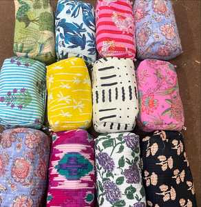 Bolsas de Aseo Acolchadas Kantha con Estampado Floral Hecho a Mano, con Cierre de Cremallera, de Tela de Algodón, para Mujer, Set de Bolsas de Cosméticos - Product Image 5