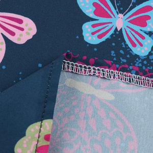 ชุดยูนิฟอร์มโรงพยาบาลสั่งทำขายส่ง เสื้อสครับคอแบบอสมมาตร พิมพ์ลายผีเสื้อด้วยเทคนิค Sublimation ระบายอากาศได้ดี ชุดทำงานทางการแพทย์ - Product Image 6