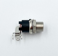 LITE 3-PIN DC-Strom- und Audio-Buchse 2,0mm/2,5mm Weibliche Steckbuchse 16VDC Durchsteckmontage/SMT/Winkelmontage Modell 209103-0210-82R