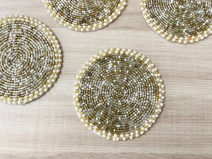 Sous-verre promotionnel rond en perles motif papillon, avec logo personnalisé, pour la décoration de table lors d'événements - Product Image 3