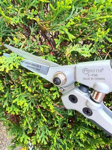 Nouvelles cisailles de taille professionnelles pour arbres fruitiers en caoutchouc industriel, cisailles manuelles en acier à haute teneur en carbone SK5 - Product Image 2