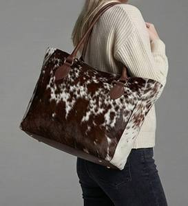 Sac fourre-tout en cuir véritable avec poils, design personnalisé, pour femme, fermeture éclair et ouverte, broderie, portable, toutes saisons LHTB-0031 - Product Image 1