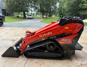 Minicargadora de orugas compacta diésel Kubota SCL 1000 con componentes clave - Product Image 3