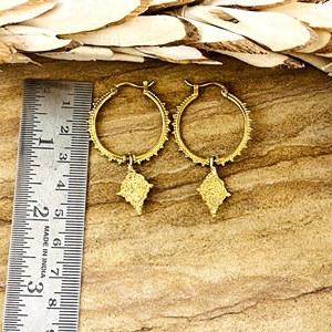 Pendientes de Aro de Latón Favoritos del Mercado, Joyería Tribal Dorada para Mujer, Pendientes de Aro con Textura Chapados en Oro de 18k para Venta al por Mayor/OEM/ODM - Product Image 6
